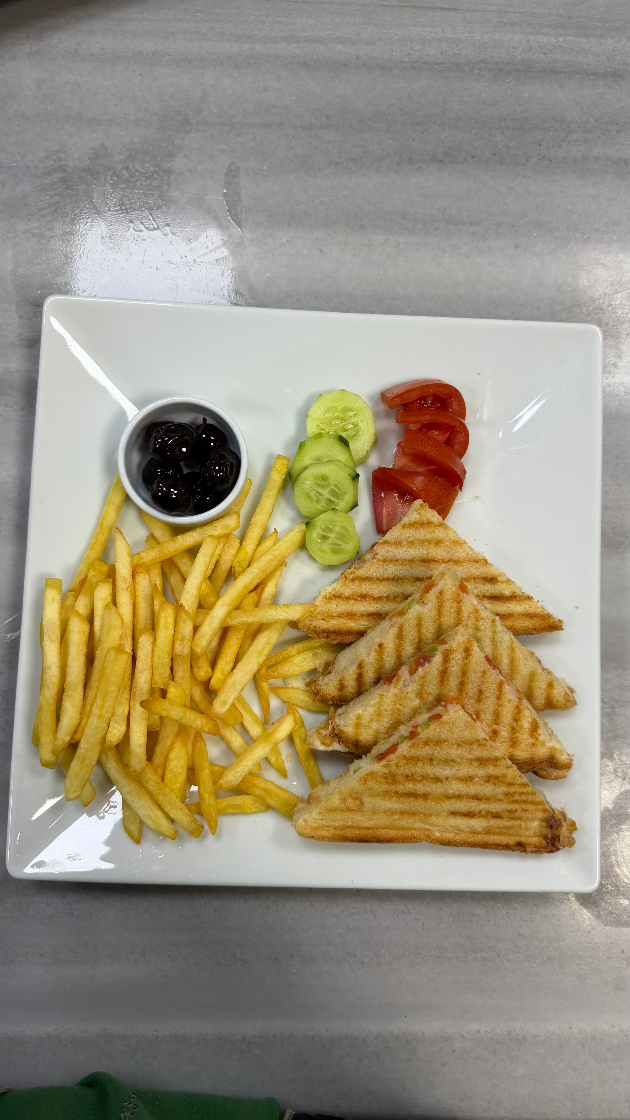 Sucuklu tost